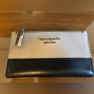 Kate Spade New York Small Slim Bifold Wallet